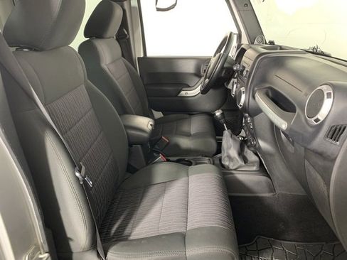 Used 2012 Jeep Wrangler Unlimited Sahara w/ Dual Top Group image 18