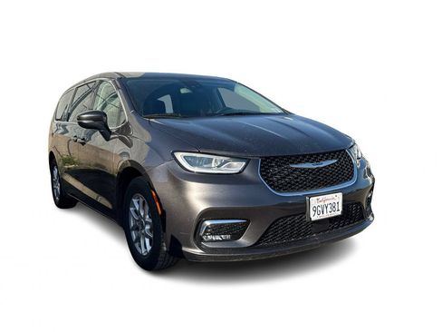 Used 2023 Chrysler Pacifica Touring-L FWD image 14