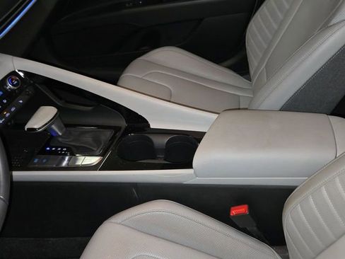Used 2023 Hyundai Elantra Limited w/ Cargo Package FWD image 20
