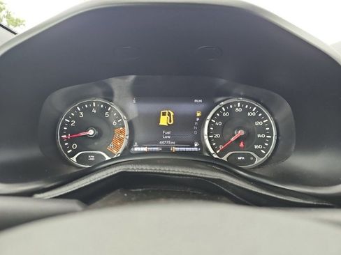 Used 2020 Jeep Renegade Trailhawk image 10