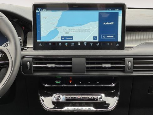 New 2026 Lincoln Corsair Premiere image 13