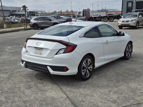 Used 2017 Honda Civic EX-T image 4