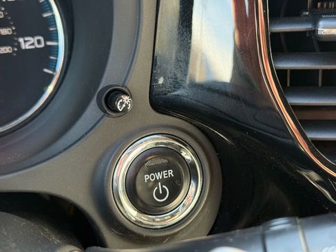 Used 2019 Mitsubishi Outlander GT image 12