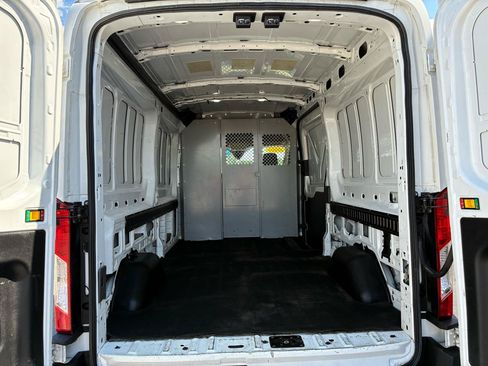 Used 2020 Ford Transit 150 Medium Roof AWD image 21