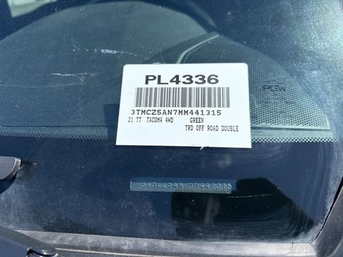 Used 2021 Toyota Tacoma TRD Off-Road image 9