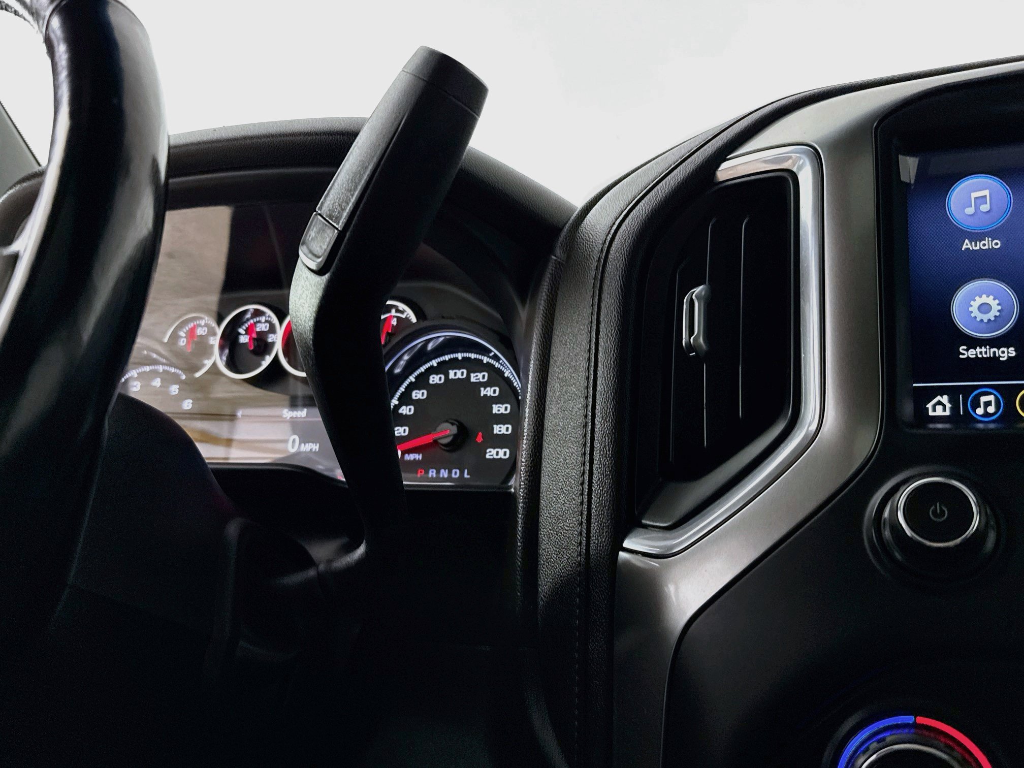 Used 2020 Chevrolet Silverado 1500 RST w/ True North Edition AWD/4WD image 19