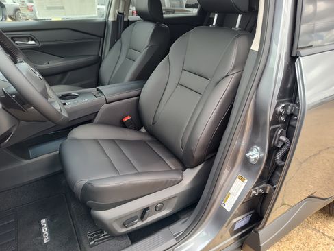 New 2026 Nissan Rogue Dark Armor FWD image 7