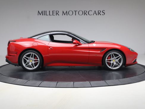 Certified 2017 Ferrari California T RWD image 37