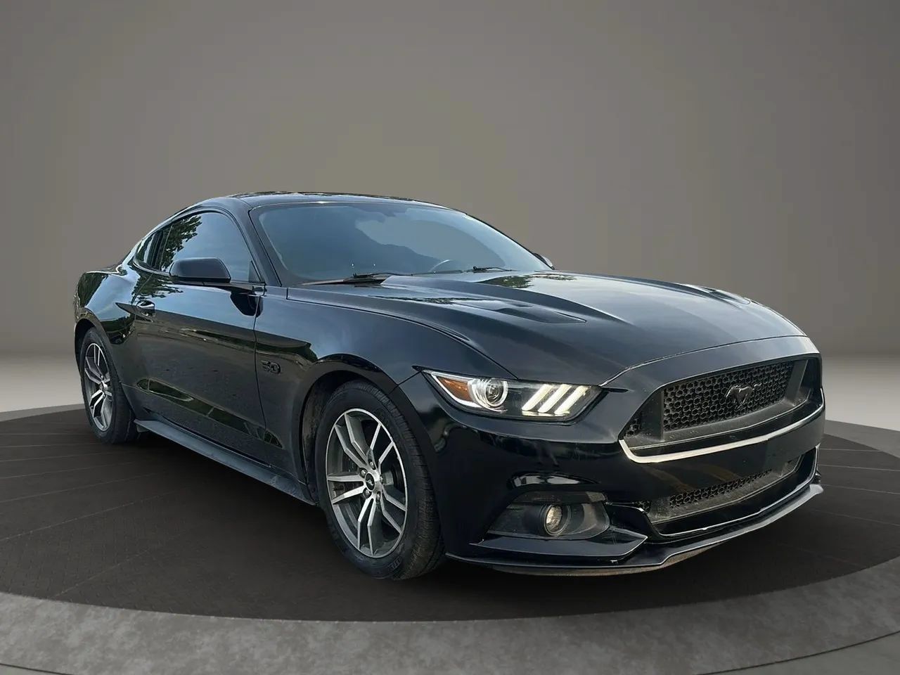 Used 2016 Ford Mustang GT RWD image 7