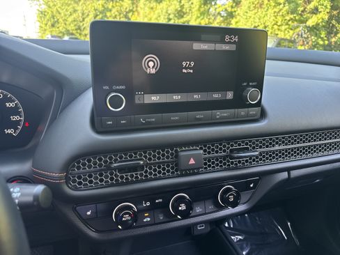 Used 2025 Honda HR-V Sport image 14