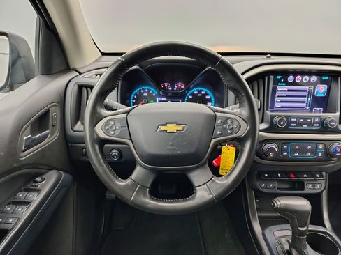 Used 2017 Chevrolet Colorado Z71 image 43