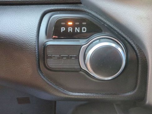 Used 2019 RAM 1500 Big Horn RWD image 11