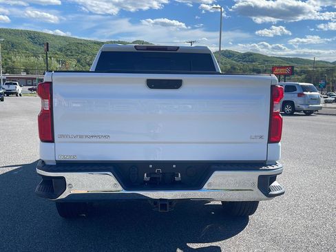 Used 2019 Chevrolet Silverado 1500 LTZ w/ LTZ Premium Package AWD/4WD image 38