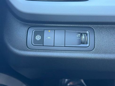 New 2027 Chevrolet Bolt LT FWD image 31