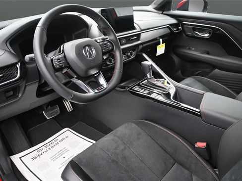 Certified 2025 Acura ADX A-Spec AWD/4WD image 2