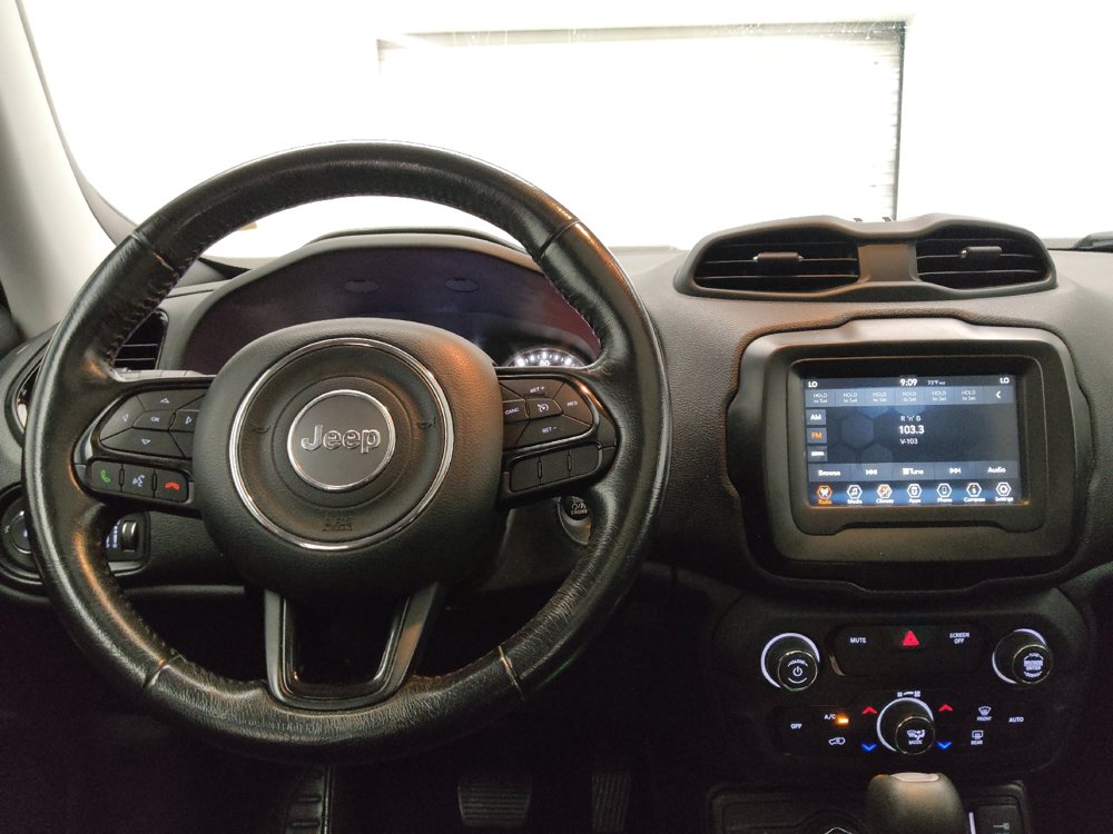 Used 2018 Jeep Renegade Altitude AWD/4WD image 22
