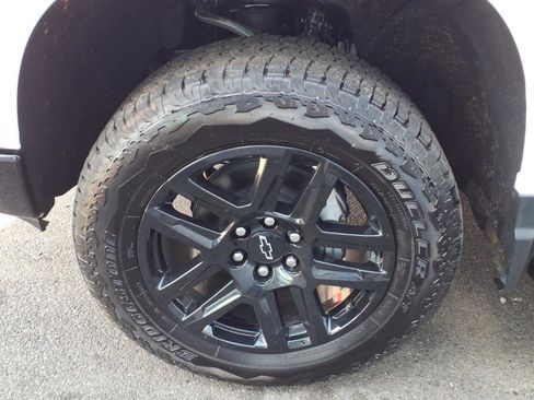 Used 2025 Chevrolet Silverado 1500 LT Trail Boss w/ LT Trail Boss Premium Package AWD/4WD image 8