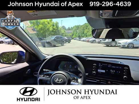 Certified 2024 Hyundai Elantra SE FWD image 12