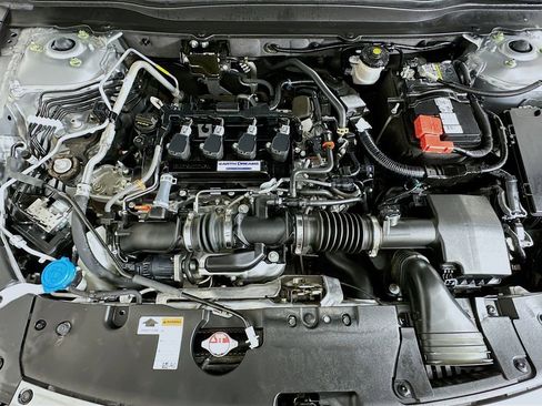 Used 2019 Honda Accord EX image 31