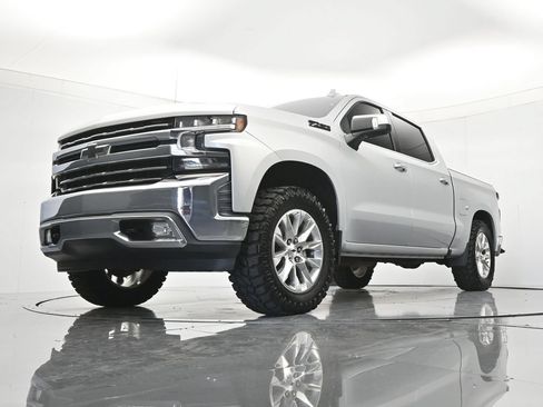 Used 2020 Chevrolet Silverado 1500 LTZ AWD/4WD image 37