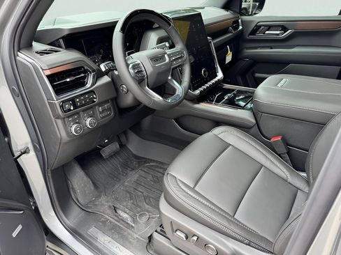 New 2026 GMC Yukon Denali w/ Denali Reserve Package AWD/4WD image 7