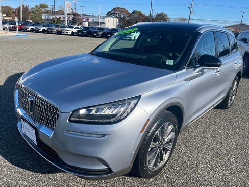 Certified 2022 Lincoln Corsair Reserve w/ Equipment Group 201A image 4