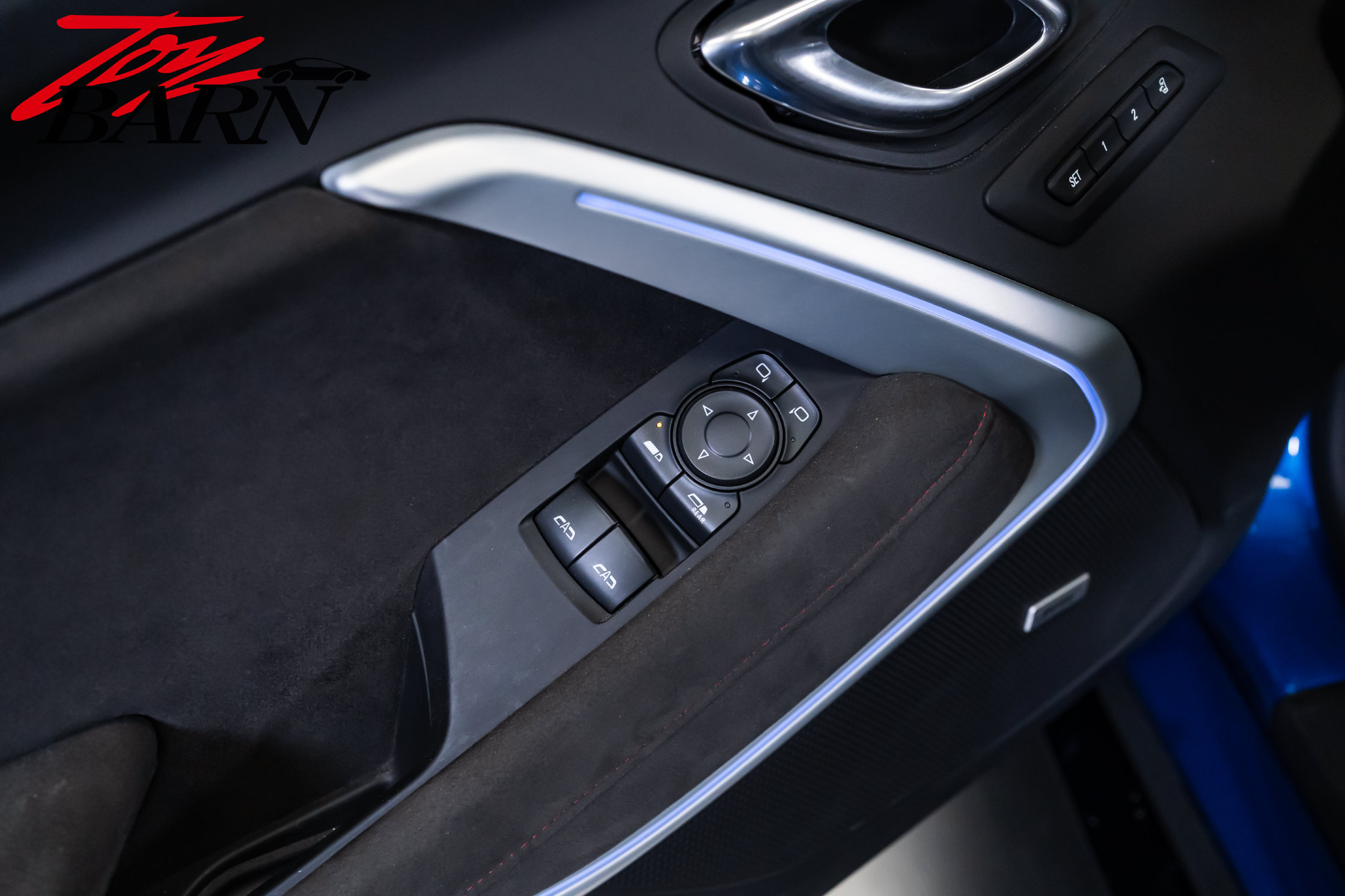 Used 2018 Chevrolet Camaro ZL1 RWD image 28