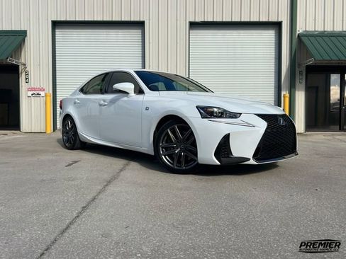 Used 2018 Lexus IS 300 image 2
