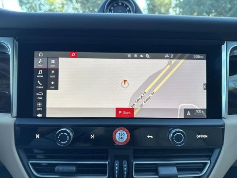 New 2026 Porsche Macan S image 14