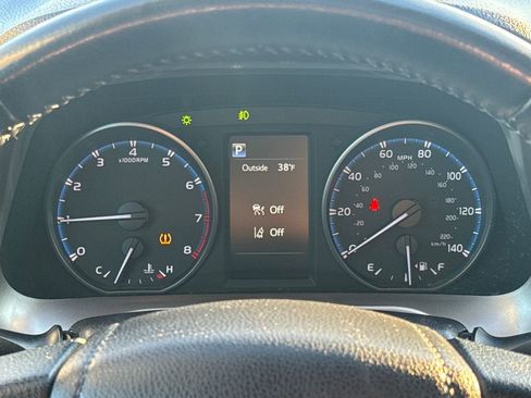 Used 2017 Toyota RAV4 XLE image 17