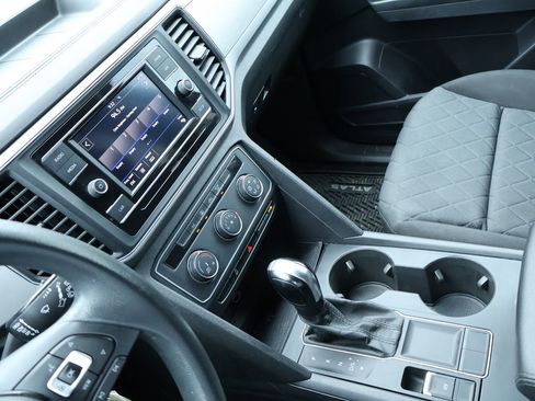 Used 2019 Volkswagen Atlas S image 20