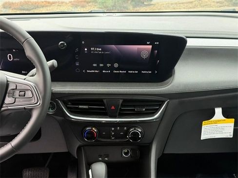Used 2025 Buick Encore GX Preferred image 14