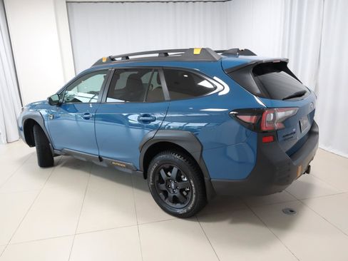 Used 2025 Subaru Outback Wilderness w/ Wilderness Package AWD/4WD image 3