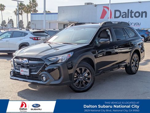 Used 2025 Subaru Outback Onyx Edition AWD/4WD image 1