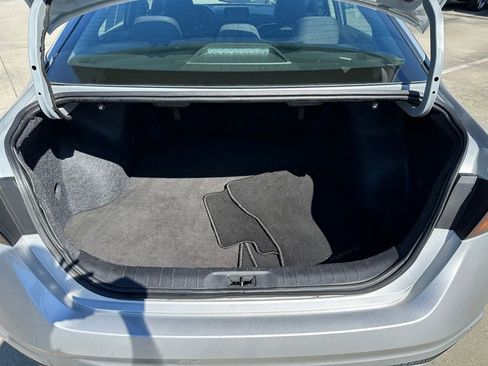 Used 2024 Nissan Altima 2.5 SV image 21