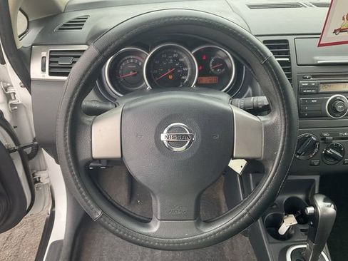 Used 2010 Nissan Versa 1.8 S image 17