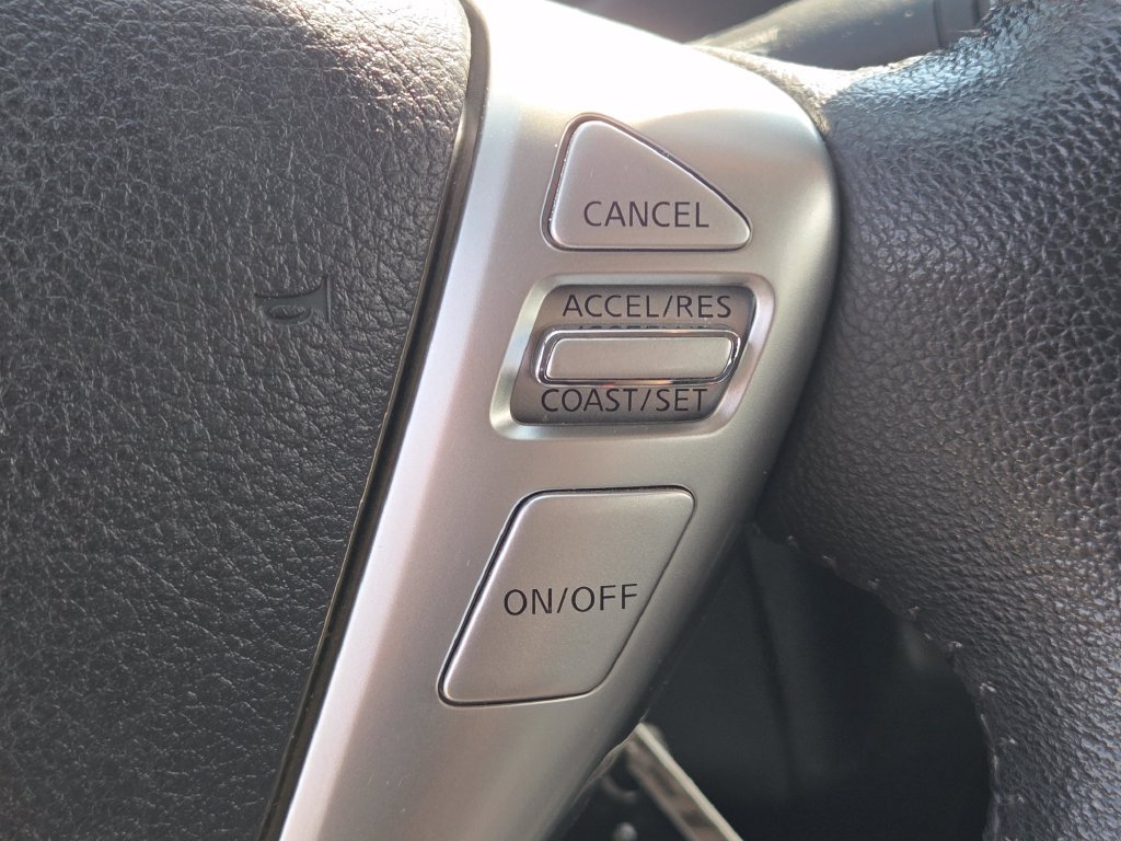 Used 2014 Nissan Versa Note SV FWD image 9