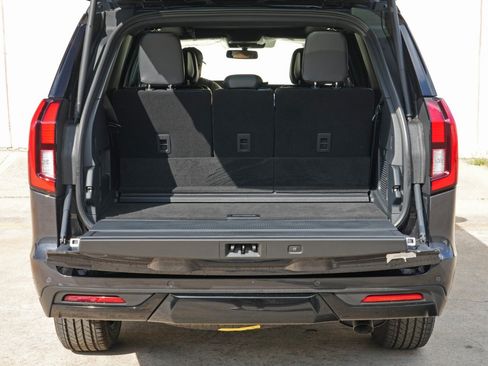 Used 2026 Ford Expedition Platinum w/ Stealth Appearance Package AWD/4WD image 10