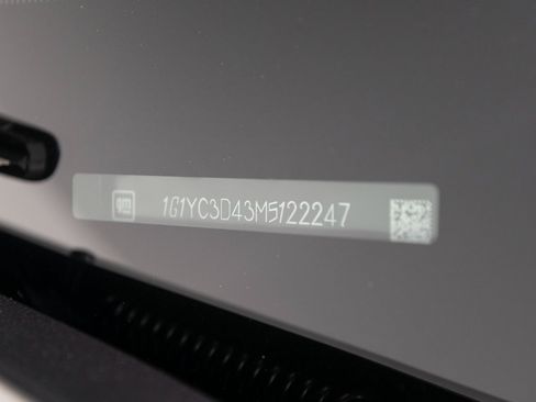 Used 2021 Chevrolet Corvette Stingray Premium Conv w/ Chrome Exterior Badge Package image 39