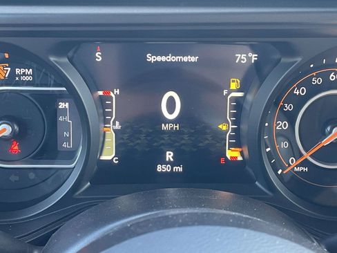 Used 2026 Jeep Wrangler Unlimited Sport AWD/4WD image 34