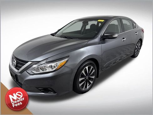 Used 2016 Nissan Altima 2.5 SV w/ Convenience Package image 8