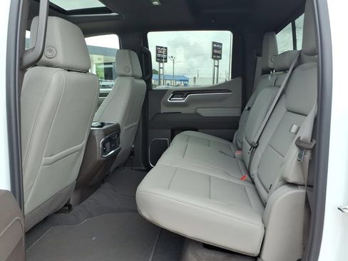 New 2026 GMC Sierra 1500 SLT w/ SLT Premium Plus Package AWD/4WD image 15