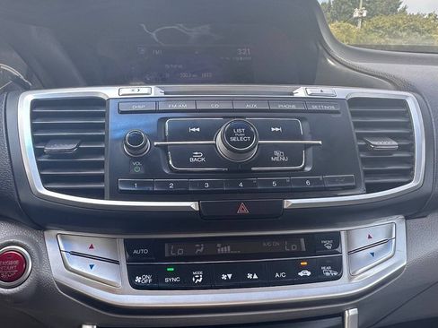 Used 2013 Honda Accord EX image 22