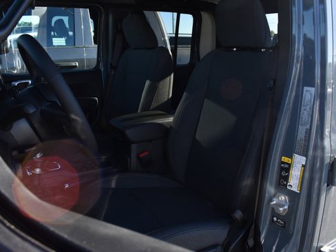 New 2026 Jeep Gladiator Sport image 26