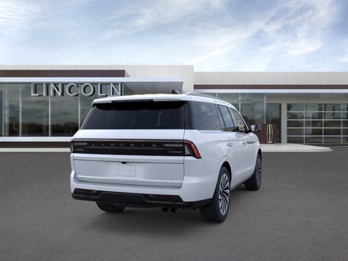 New 2026 Lincoln Navigator Black Label AWD/4WD image 8
