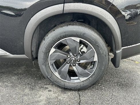 New 2026 Nissan Rogue SV image 15