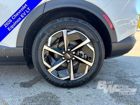 New 2026 Chevrolet Equinox EV LT image 27