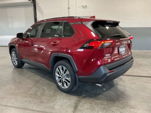 Used 2023 Toyota RAV4 XLE Premium AWD/4WD image 4