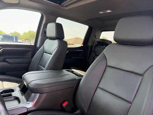 Used 2024 GMC Sierra 1500 SLT RWD image 31