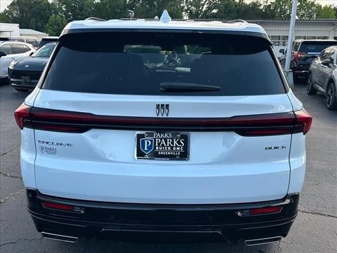 New 2026 Buick Enclave Sport Touring w/ Power Package FWD image 10